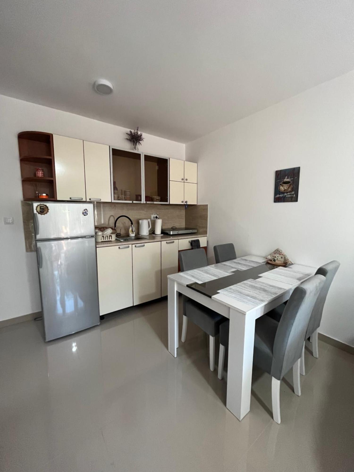 Apartman Miletic Ostrovo Extérieur photo